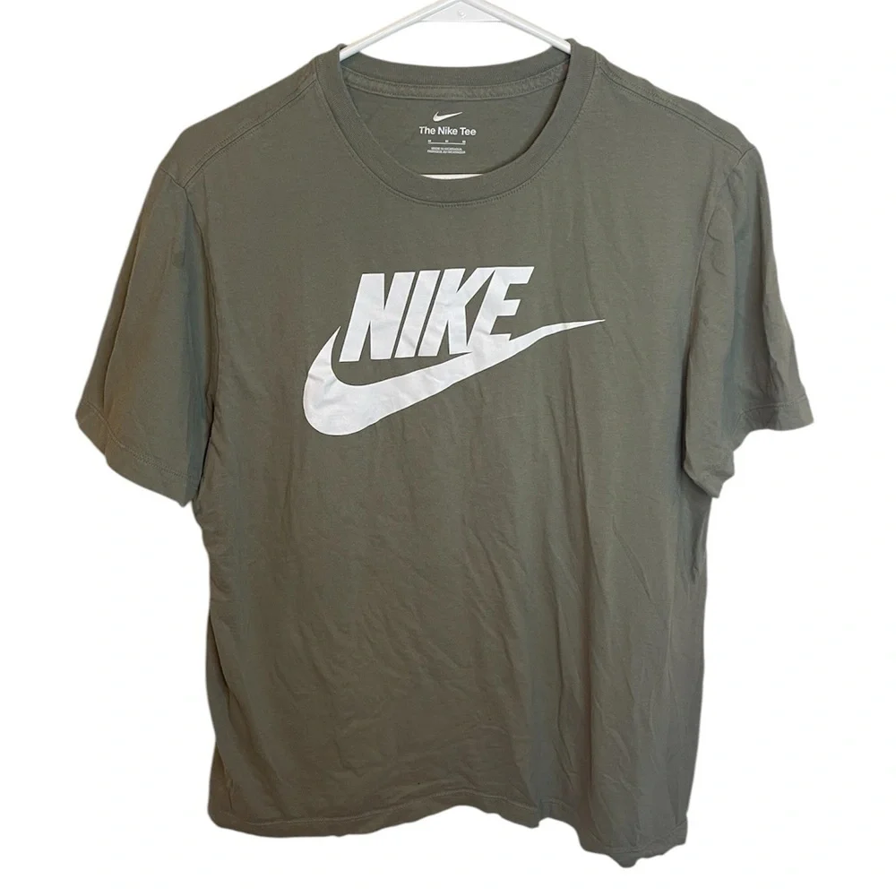 Nike Men’s Short Sleeve Olive Green Tee